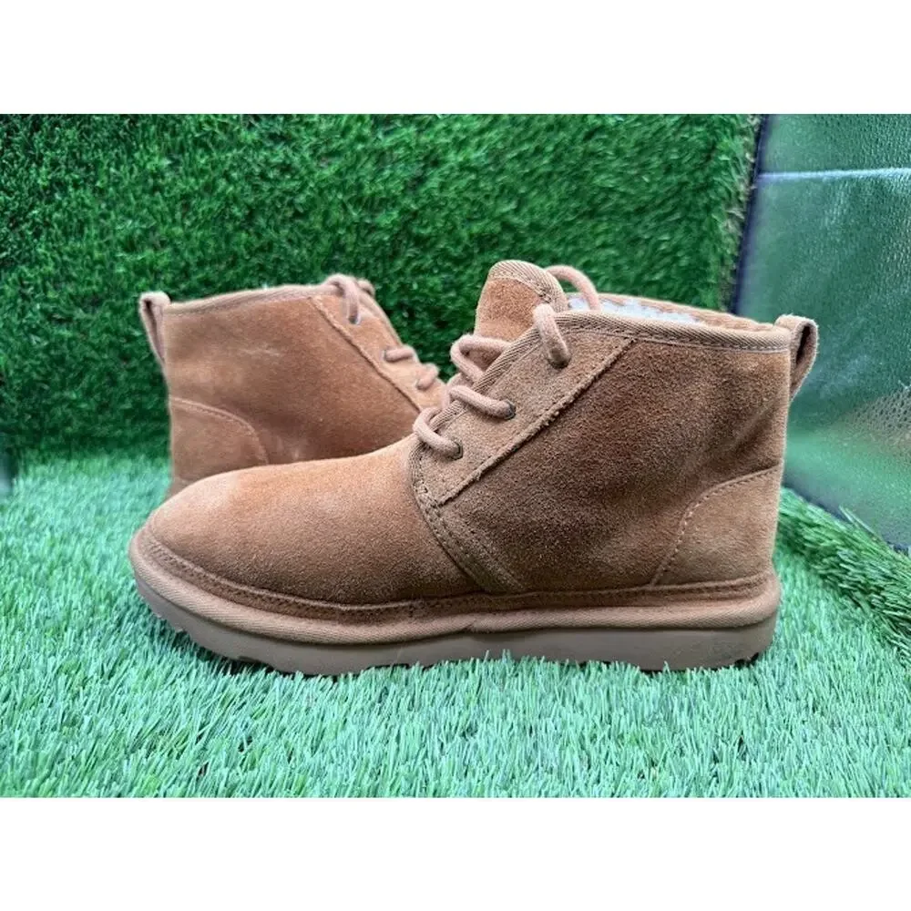 UGG Kids Neumel II Chestnut Suede Boot SN 1017320K Size 6